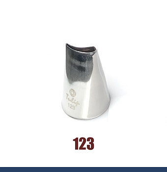 Кондитерская насадка 123 Tulip прорезь 17 мм, лепесток розы изогнутый Кондитерская насадка 123 Tulip прорезь 17 мм, лепесток розы изогнутый