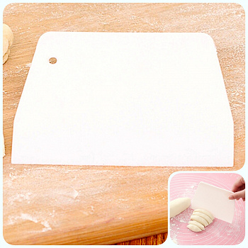 Кондитерский скребок пластик. прямой | высота 13, 15, 19 см